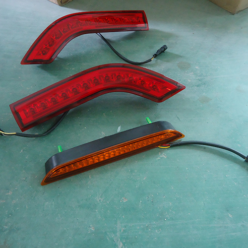 HC-B-2466 REAR LAMP OUTLINE SIZE:311*54*49,363*145*52 FOR MARCOPOLO BRASIL
