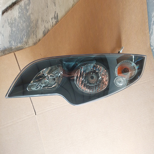 HC-B-1097 BUS HEAD LAMP FOR SUZHOU KINGLONG 6796/6856 OR HIGER