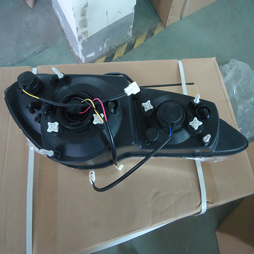 HC-B-1206 BUS HEAD LAMP UNIVERSAL