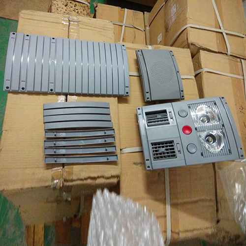 HC-B-12396 BUS WIND OUTLET WITH SPEAKER