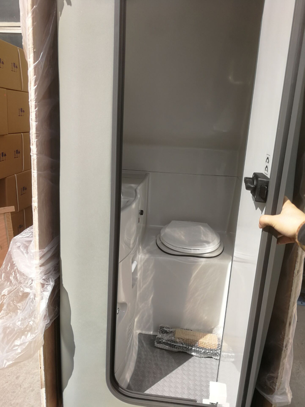 HC-B-58001 BUS TOILET