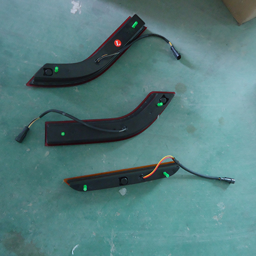 HC-B-2466 REAR LAMP OUTLINE SIZE:311*54*49,363*145*52 FOR MARCOPOLO BRASIL