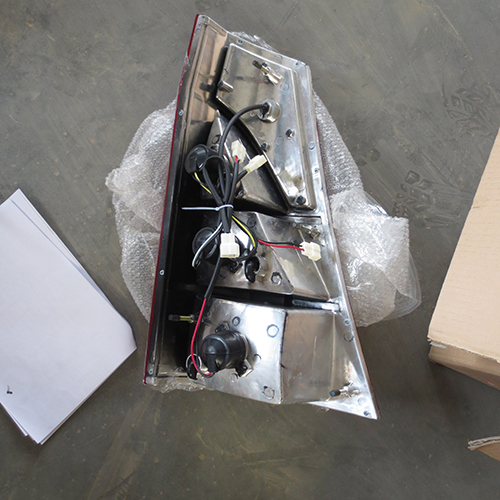 HC-B-2147 BUS LED TAIL LIGHT W/E-MARK