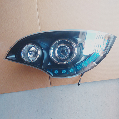 HC-B-1305 BLACK BUS LED FRONT LAMP