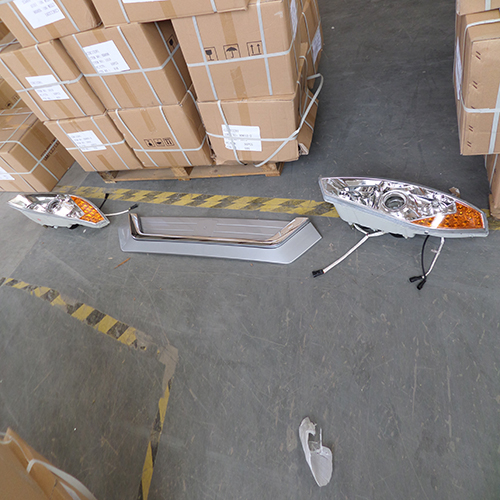 HC-B-25040 BUS COMBINED HEAD LAMP FOR ZHONGTONG 6901H