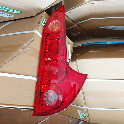 HC-B-2476 REAR LAMP FOR GUIZHOU WANDA BUS OUTLINE SIZE:587*279*116