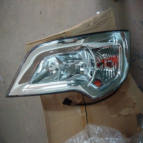 HC-B-1385 BUS HEAD LAMP FOR BENZ 06