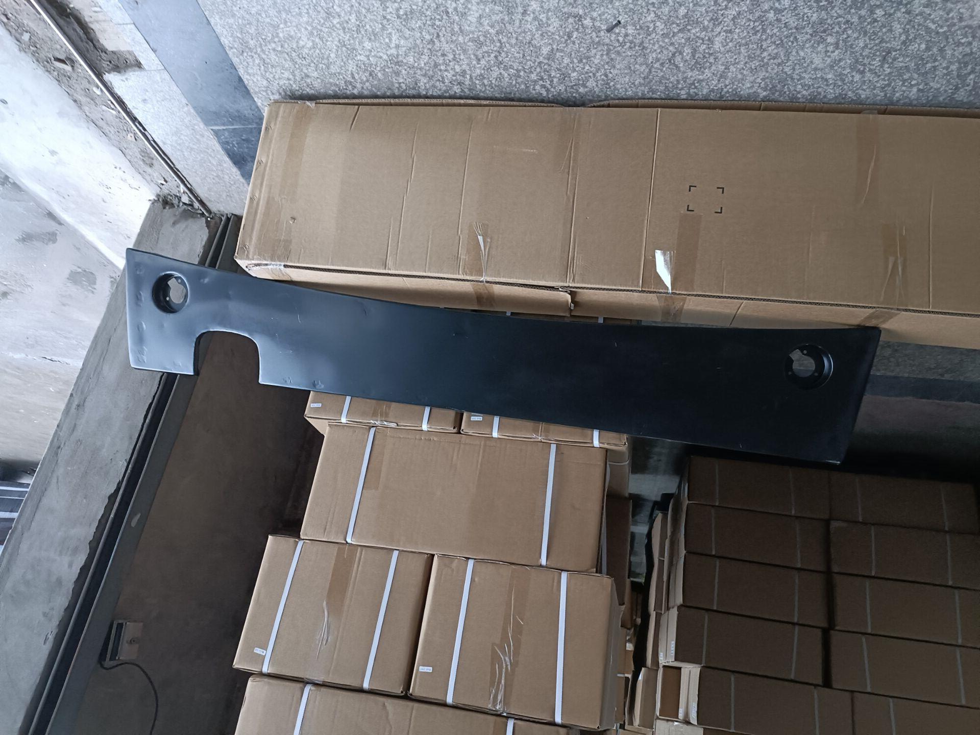 HC-B-46184 High Precision Iron Lamp Trim for Bus