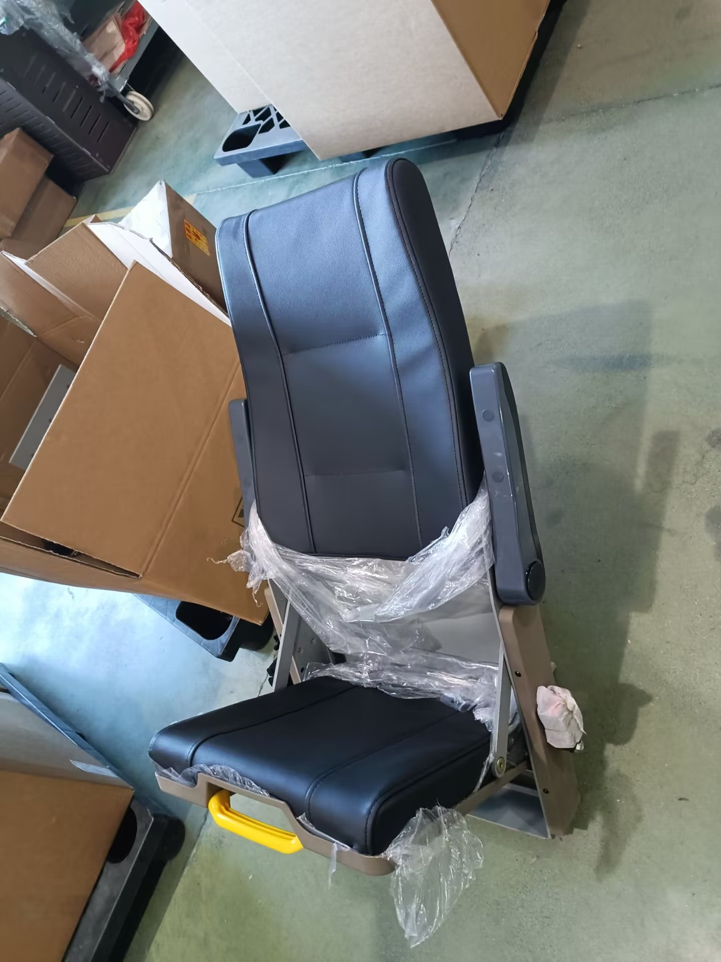 HC-B-16434 Heavy-Duty Ergonomic Bus Seat with Adjustable Armrest for Passenger Bus