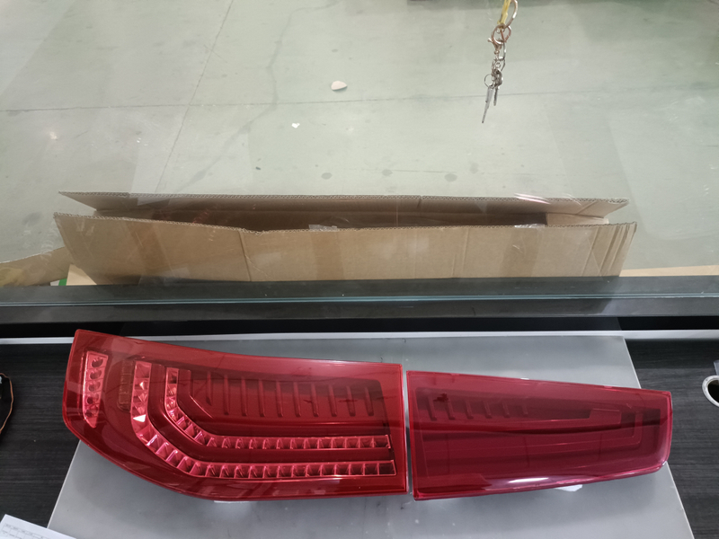 HC-B-2624-2 High Brightness E-Mark Certified Rear Lamp for Bus