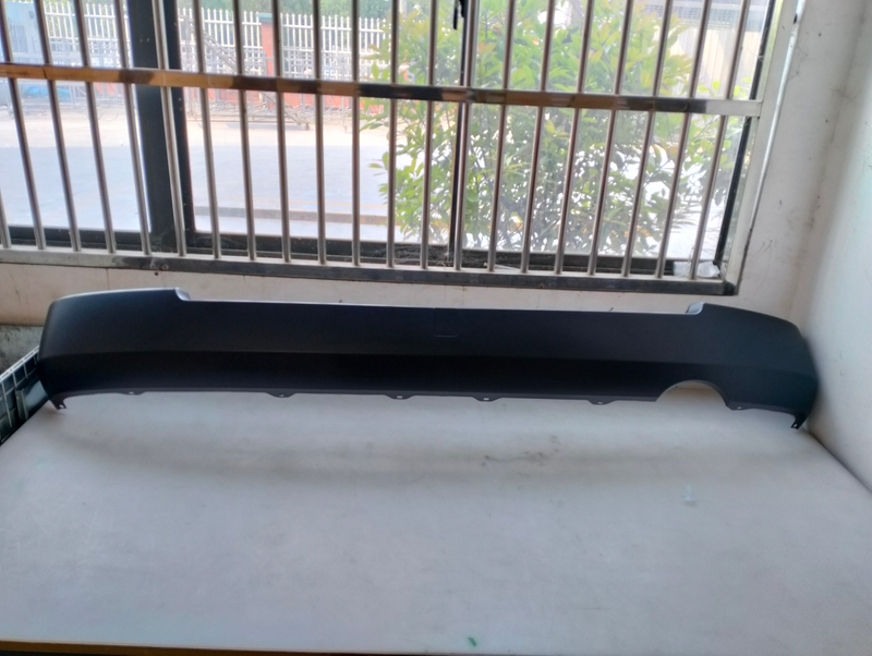 HC-B-46137 Bus body accessory rear BUMPER FOR Coast