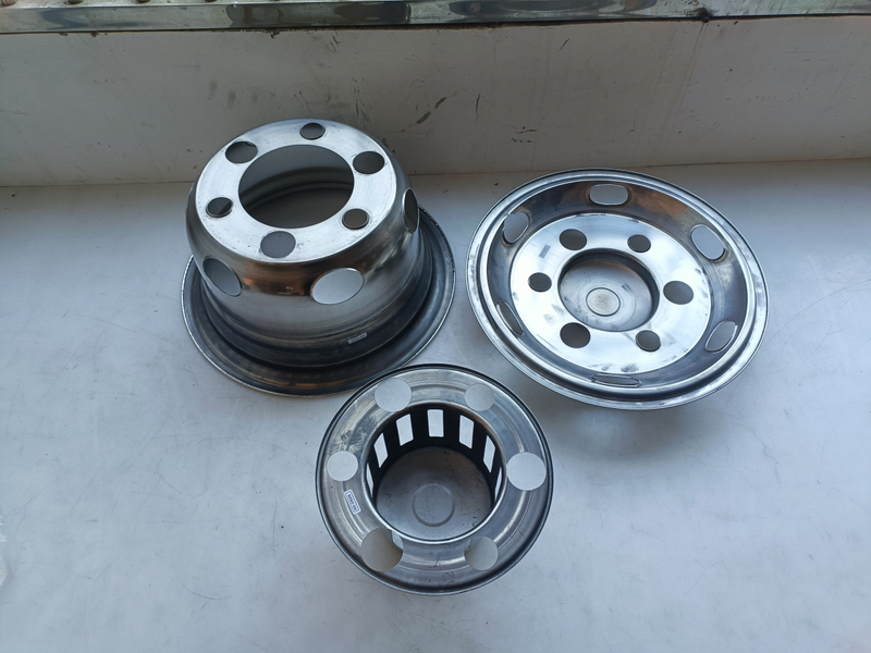 HC-B-50104-1 17.5 Inch Chrome Wheel Cover For Bus 