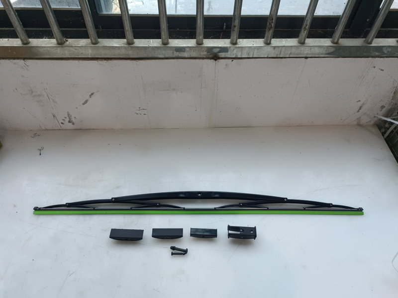 HC-B-48066-1 Heavy-Duty 1000mm W/O Hole Wiper Blade for Bus