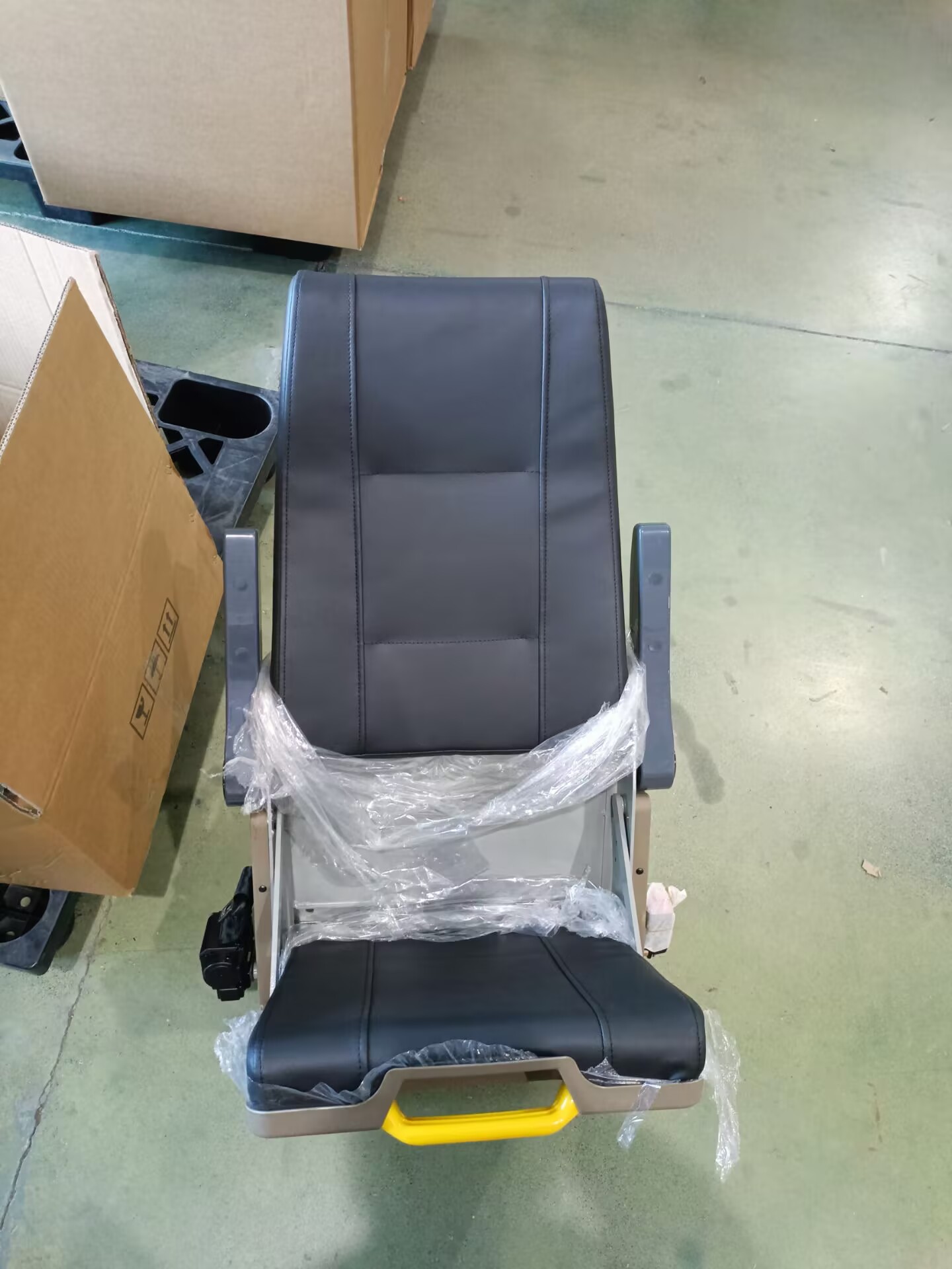 HC-B-16434 Heavy-Duty Ergonomic Bus Seat with Adjustable Armrest for Passenger Bus