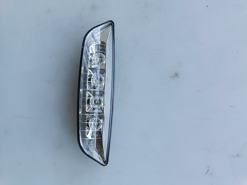 HC-B-5116-3 Durable Waterproof Front Marker Light Assembly for Bus