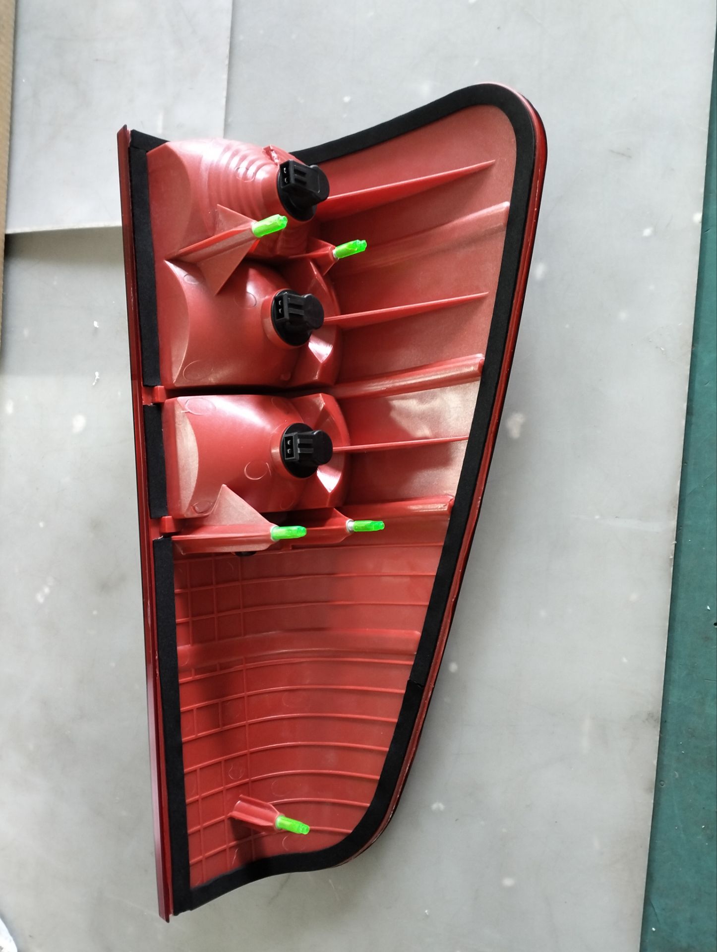 HC-B-2327-1 Bus parts bulb Tail Lamp rear light for O350 YBL6120T3