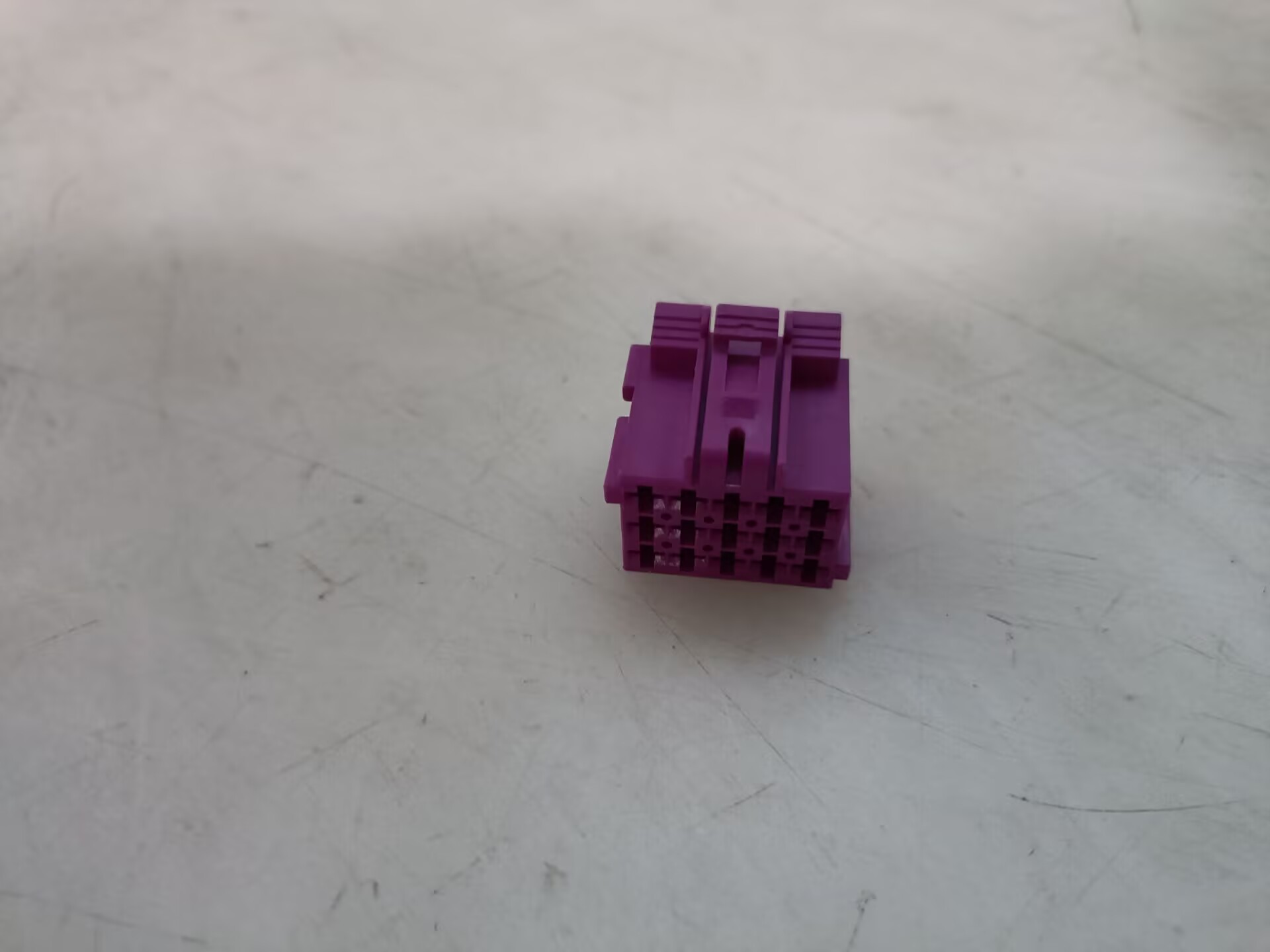  HC B 66164 Premium 18‑Pin Purple Electrical Connector Plug for Bus 