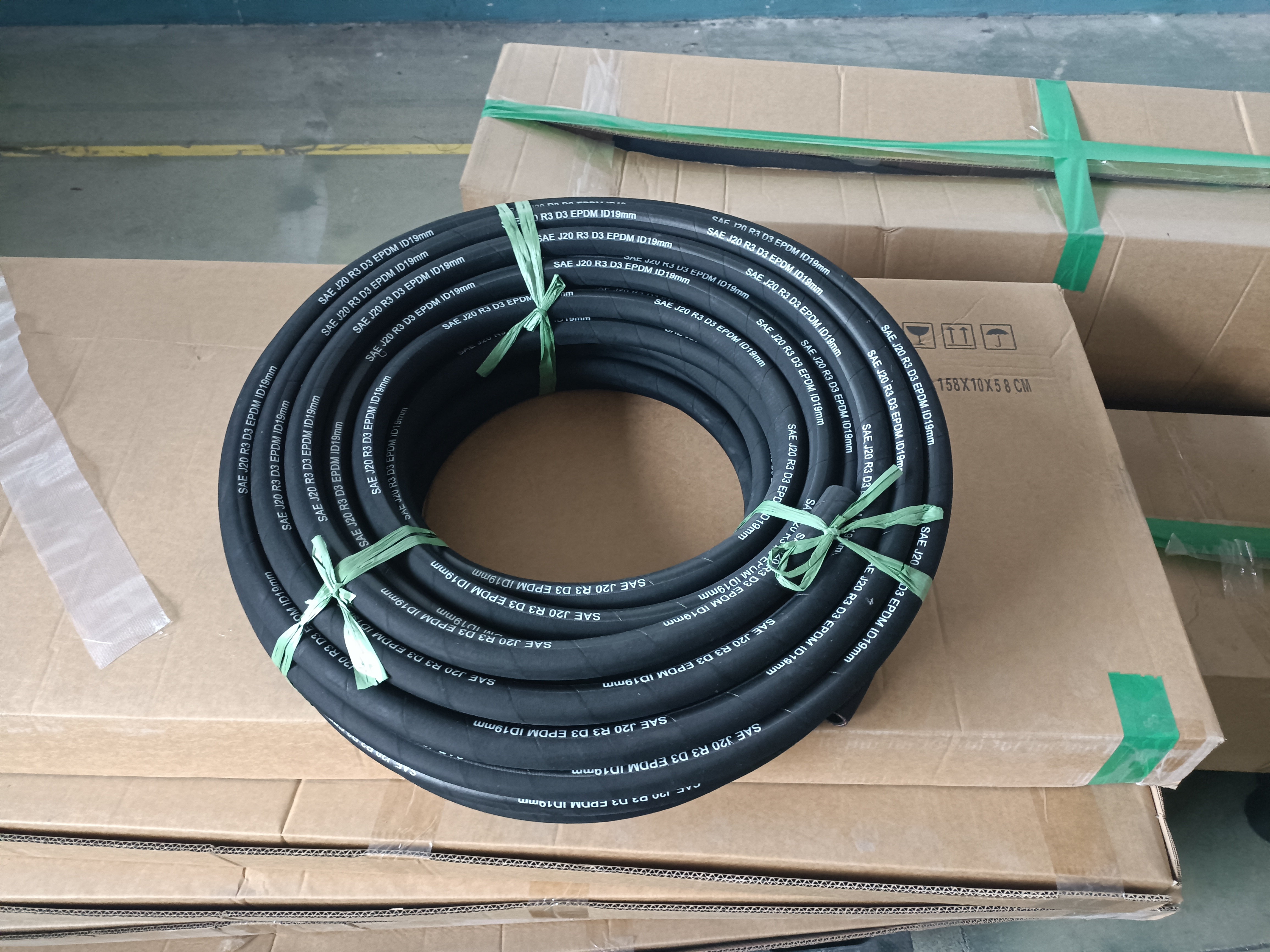 HC-O-1167 Auto spare parts EPDM TUBE SAE J20 R3 D3 EPDM ID19MM