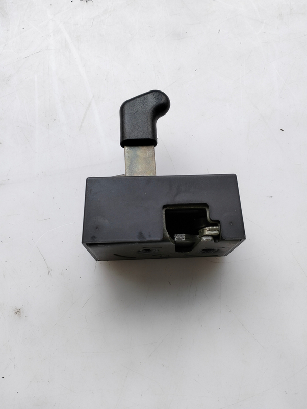 HC-B-10517 BUS SPARE PARTS LOCK BODY