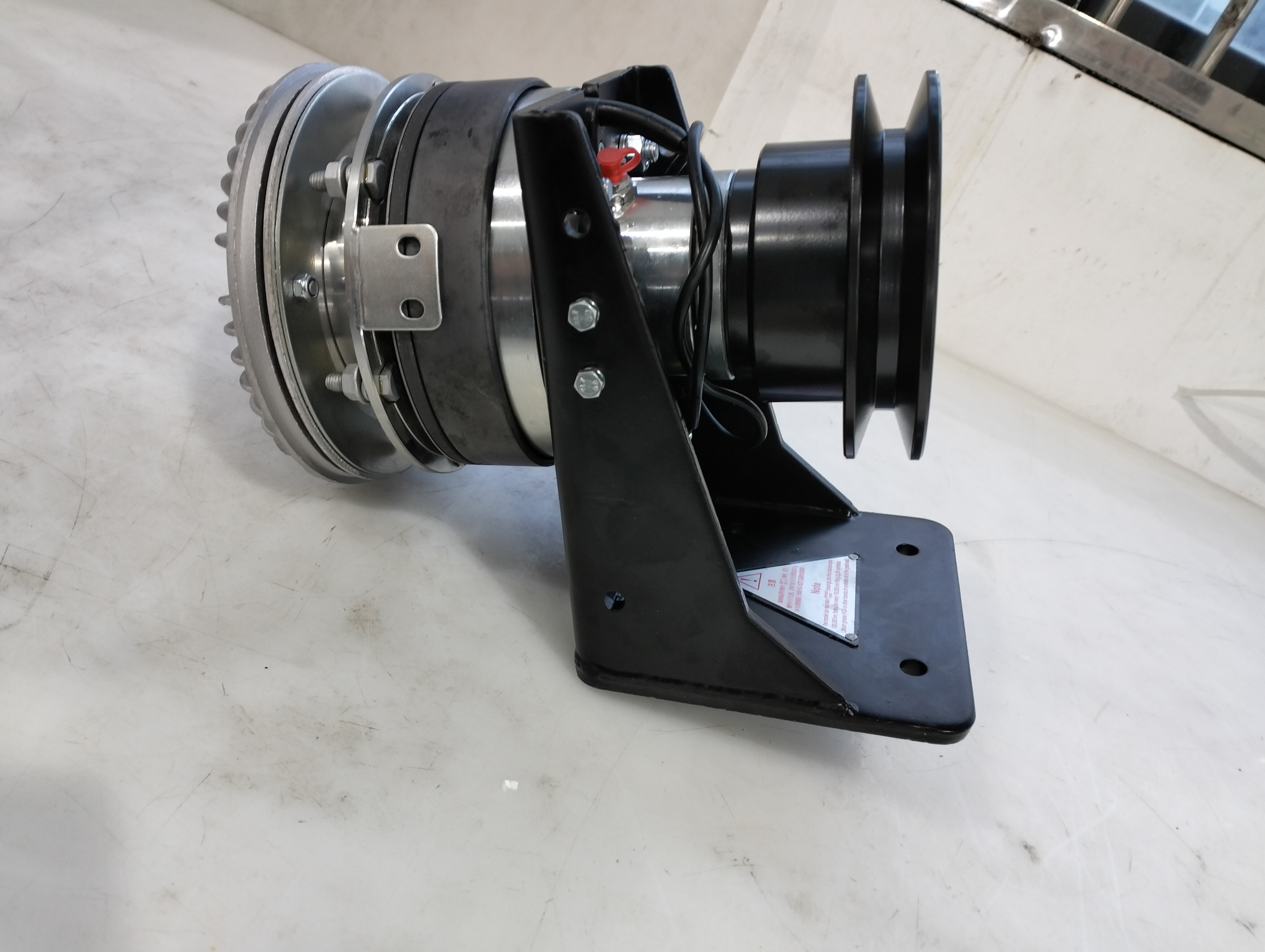 HC-O-3246 Radiator Fan Clutch Assembly with Pulley & Bracket for Bus 213700060